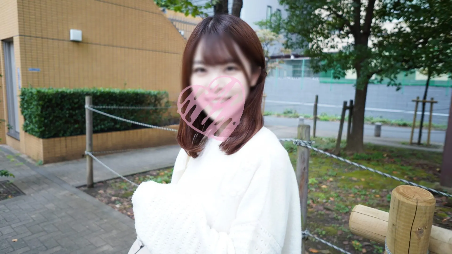 FC2 PPV 3114207 First shot! Yume-chan’s untreated bristle vaginal cum shot that works as an idol while working part-time.