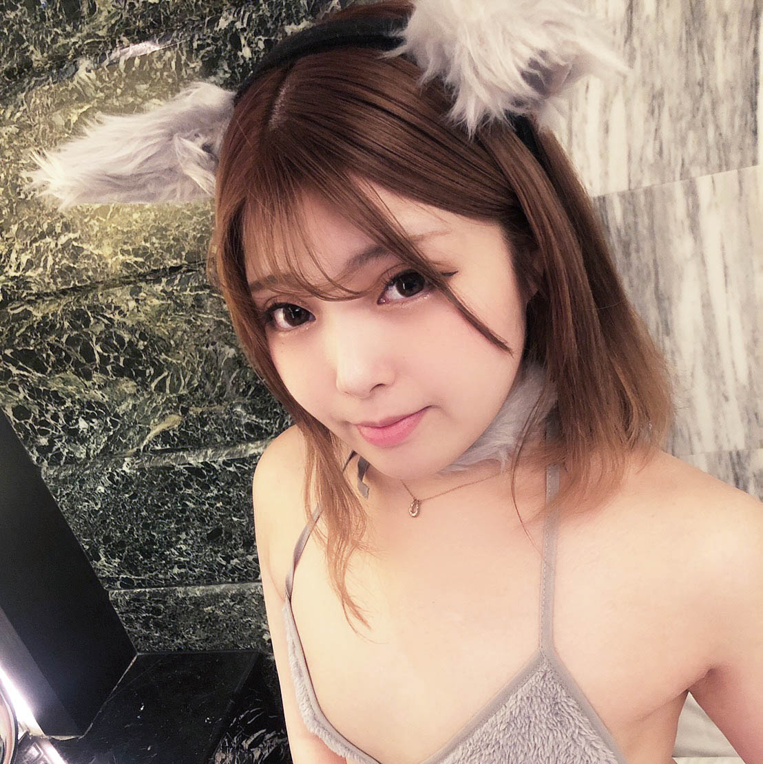 FC2 PPV 3068824 Mai-chan 19 years old Out of stock That J reflation No1 half-type beauty Mai-chan is sexy cat ear costume